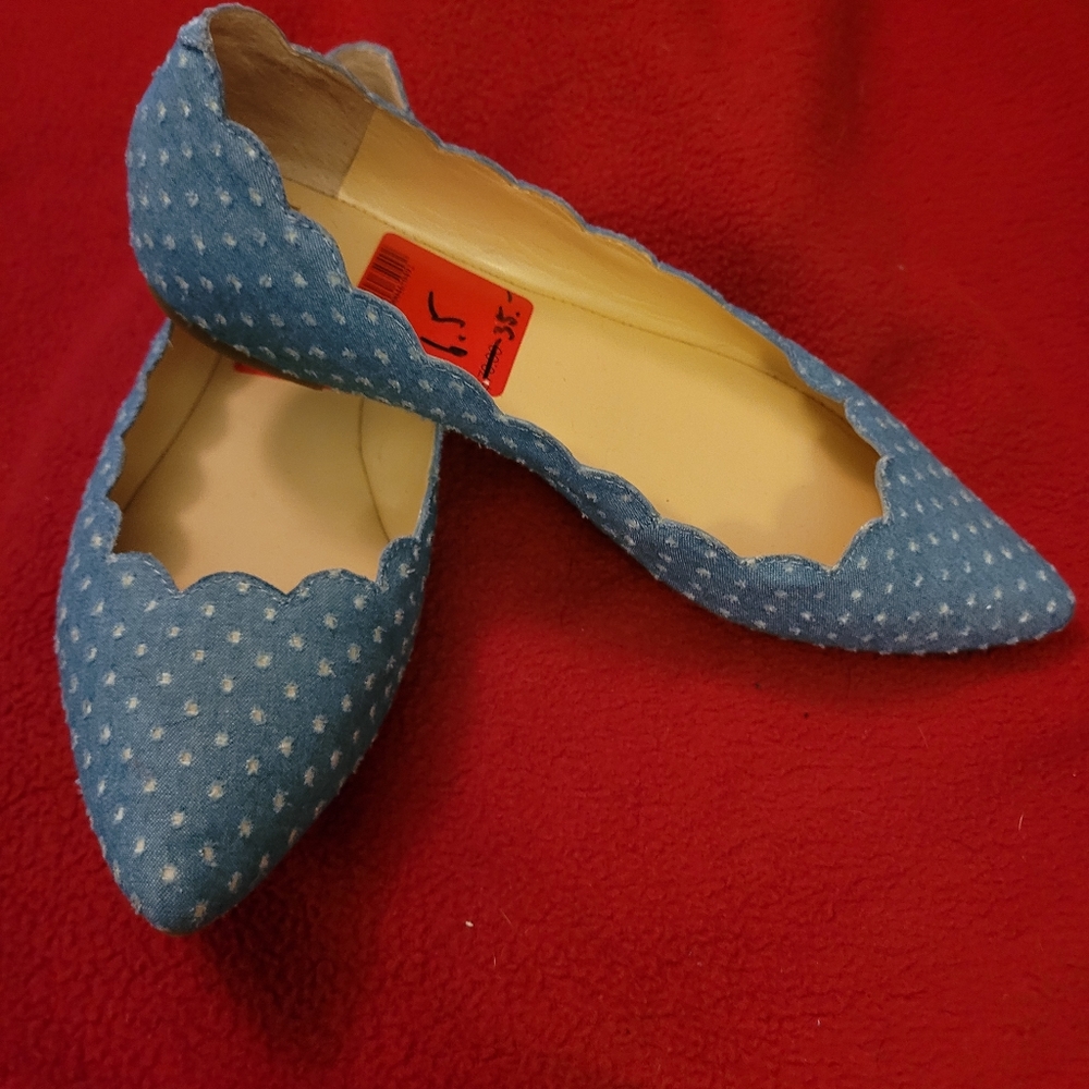 Crown & Ivy Ladies Flats